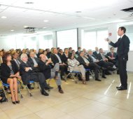 El Superintendente Raphael Bergoeing se dirige a los asistentes durante la Cuenta Pública.