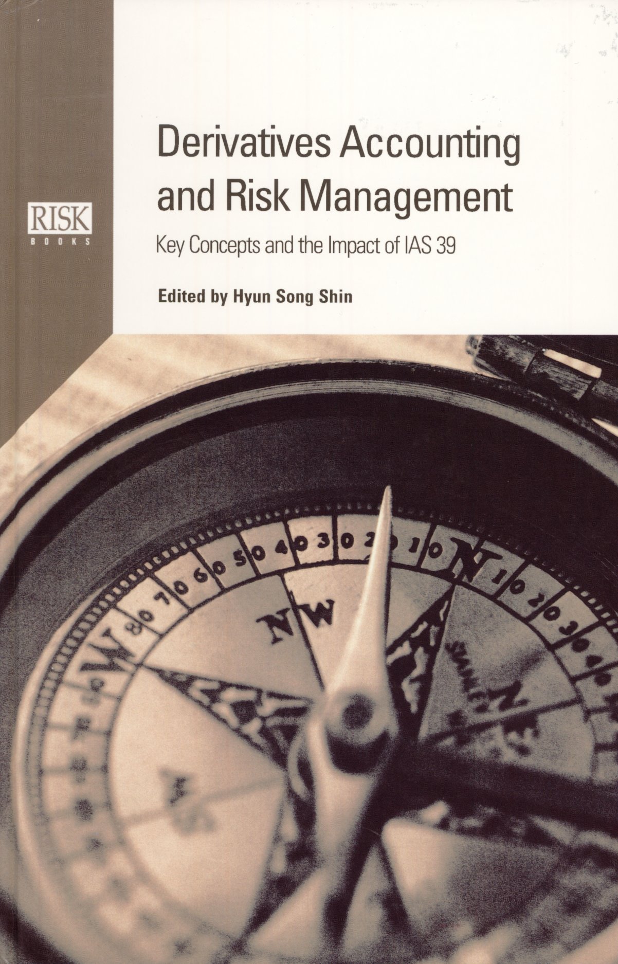 Imagen de la cubierta de Derivatives accounting and risk management: